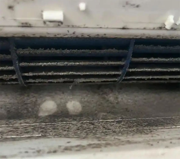 吴起空调吹的风有股烧焦味是怎么回事